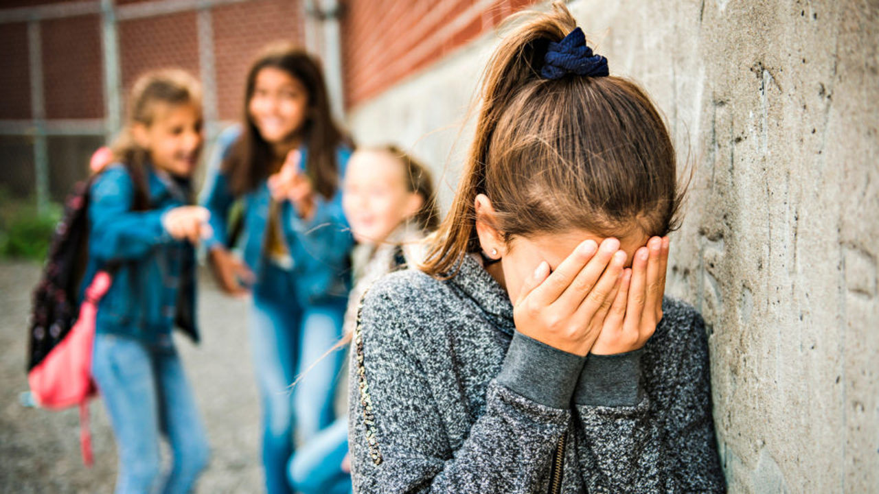 Fiecare al cincilea elev din Moldova devine victimă a bullying-ului.
