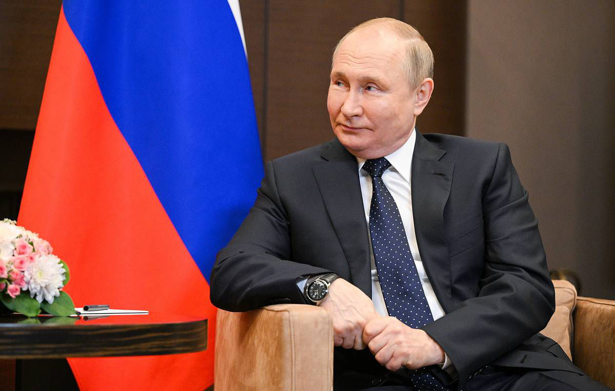 Путин шуткой ответил на утверждения о своей вине в экономических проблемах Запада.