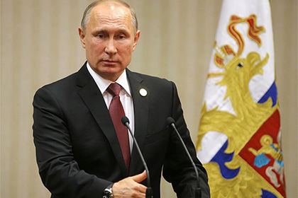 По словам Путина, в ходе разговора с Трампом они сочли состояние двухсторонних отношений неудовлетворительным.