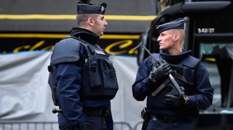Trei bărbați reținuți în legătură cu atentatele teroriste de la Paris au fost eliberați. Foto: abcnews.go.com