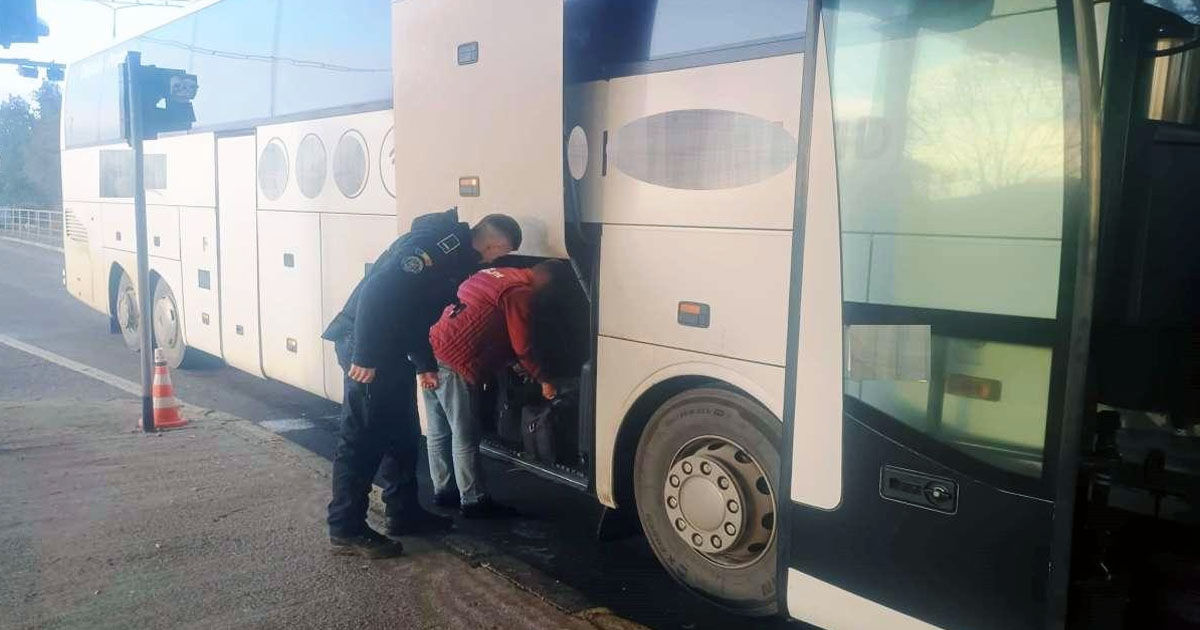 Гражданин Молдовы пытался незаконно ввезти в Румынию 550 литров дизельного топлива.