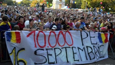 E timpul să ne reîntâlnim, să ne recunoaştem, să ne îmbrăţişăm şi să fim împreună.