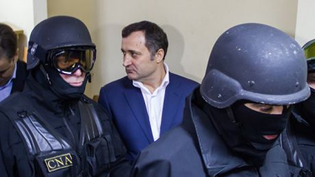 Подлежащее конфискации имущество Филата оценили почти в миллиард леев.