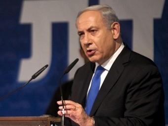 În discuția cu jurnaliștii premierul Israelului de mai multe ori a apelat la memoriile actualului președinte al Iranului, Hasan Ruhani, ”Securitatea națională și diplomația nucleară”.