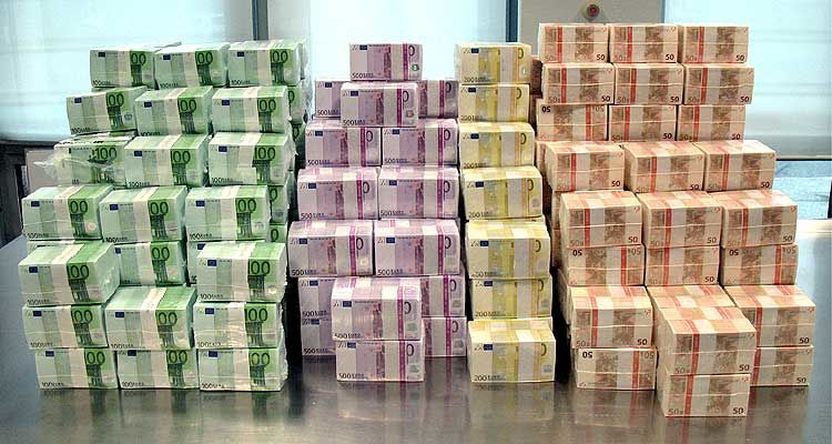 Договор о предоставлении 150 миллионов евро кредита Румыния и Молдова подписали 7 октября 2015 года.
