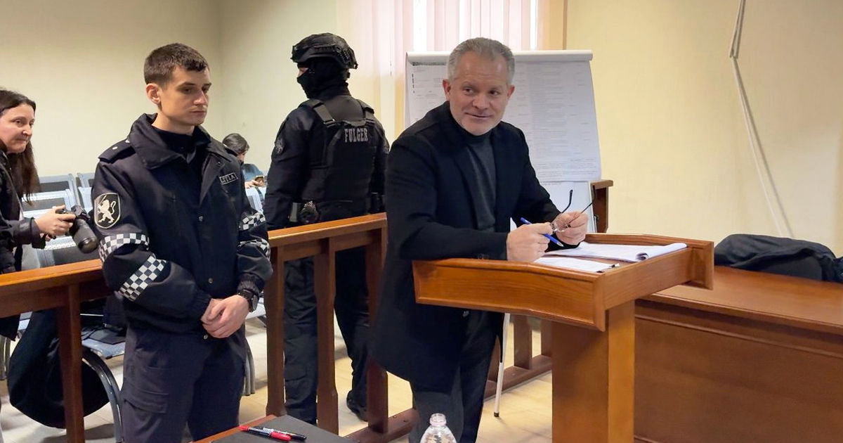 Frauda bancară: Ce spun avocatul și procurorul de caz.