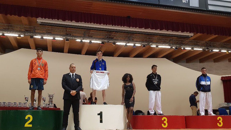 Iurie Grădinar a cucerit medalia de aur la turneul Lignano Karate Open. Foto: olympic.md