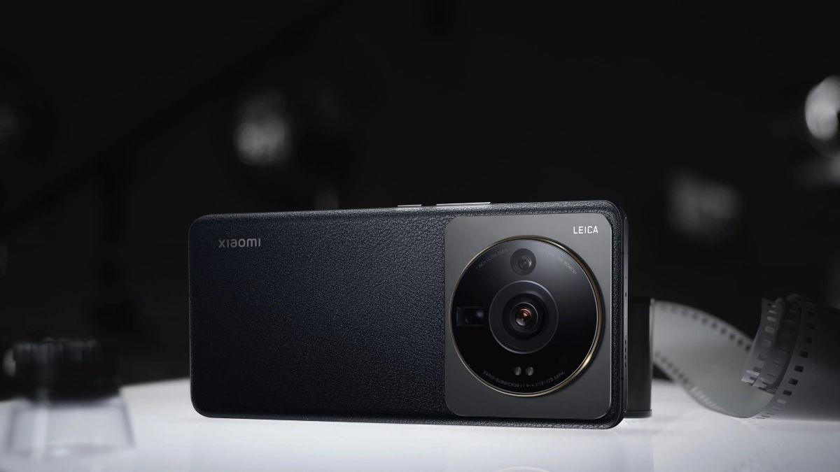 Новый смартфон Xiaomi сможет «превращаться» в фотокамеру.