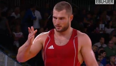  Ceban s-a calificat în sferturi după ce a câștigat duelul cu nigerianul Sinivie Boltic, scor 3-1.