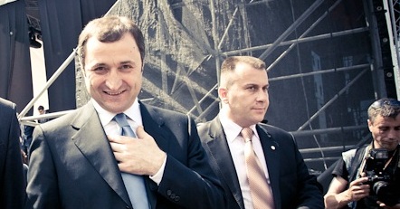 "Премьер Влад Филат хочет установить диктатуру".