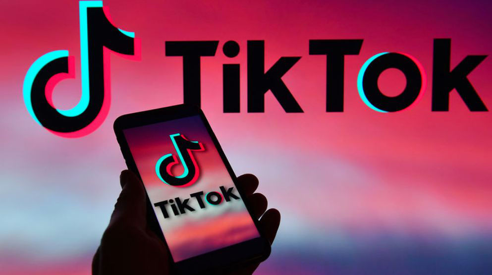 Британскому спецназу запретили использовать TikTok из-за опасений шпионажа.