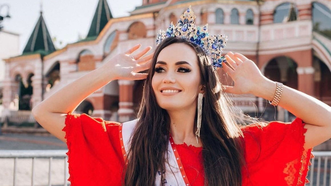 На конкурсе "Миссис Вселенная" для замужних женщин впервые победила россиянка.