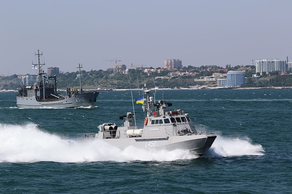 В Киеве пожаловались на внезапный отказ британцев оснастить украинские катера.