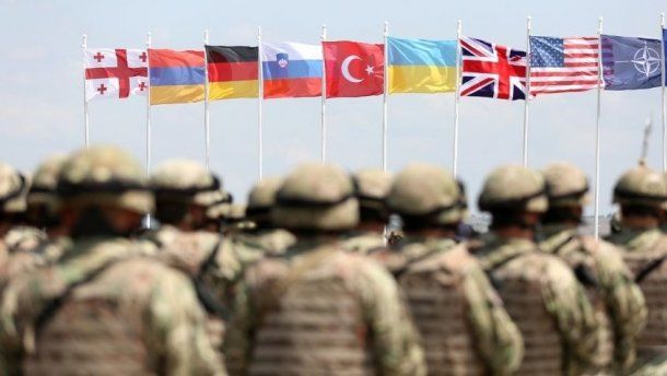 В России оценили последствия вступления Украины и Грузии в НАТО.