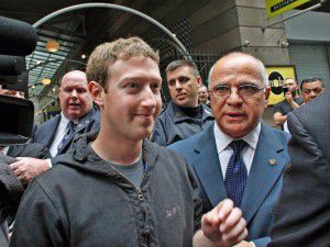 Domiciliul lui Mark Zuckerberg, păzit de 16 gărzi de corp.