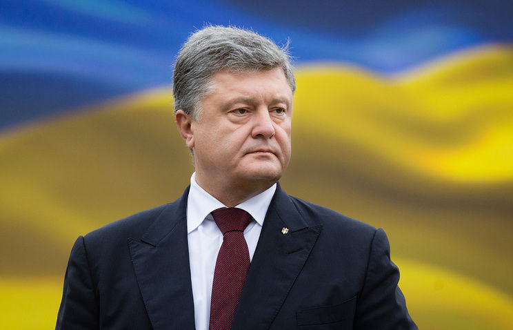 Порошенко подписал закон о праздновании Рождества 25 декабря.