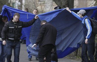 Украинский журналист, писатель и телеведущий Олесь Бузина был застрелен в Киеве.
