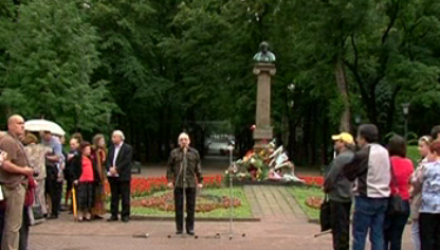 De ziua lui Puşkin, la Chişinău, de poetul rus nu-şi amintesc decât comuniştii şi socialiştii