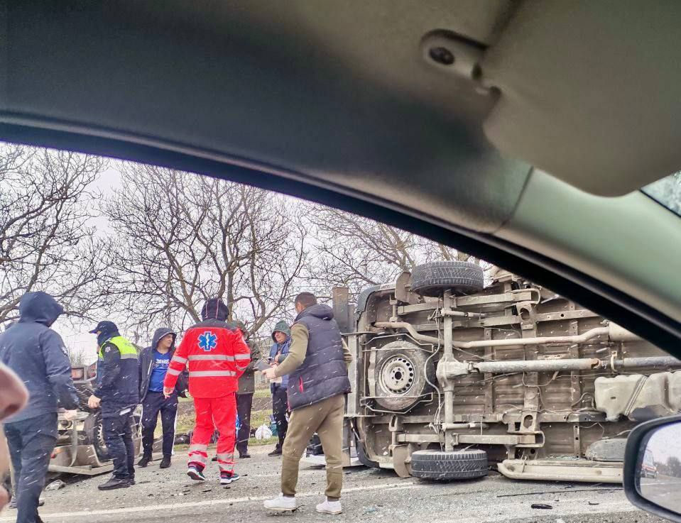 ДТП в Рышканском районе: столкнулись два микроавтобуса.