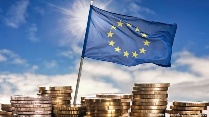 В 2020 году ЕС оказал помощь почти 72000 предприятий малого и среднего бизнеса.