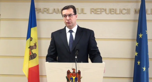 A devenit un sport național aflarea modului în care parlamentarii și membrii noului Guvern au fost scoși din sediul Parlamentului în seara zilei de 20 ianuarie 2016.
