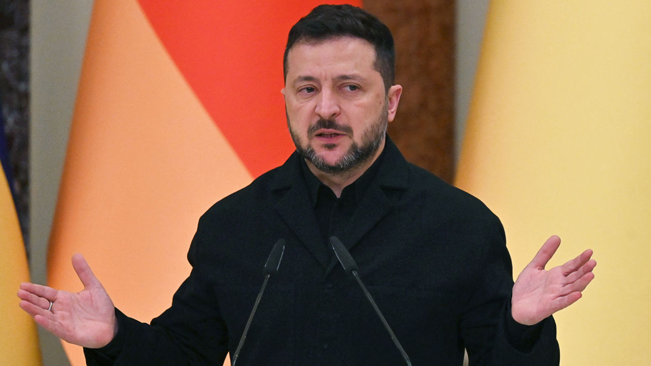 Зеленский: Украина не получила разведданных перед ударом баллистики по Киеву.