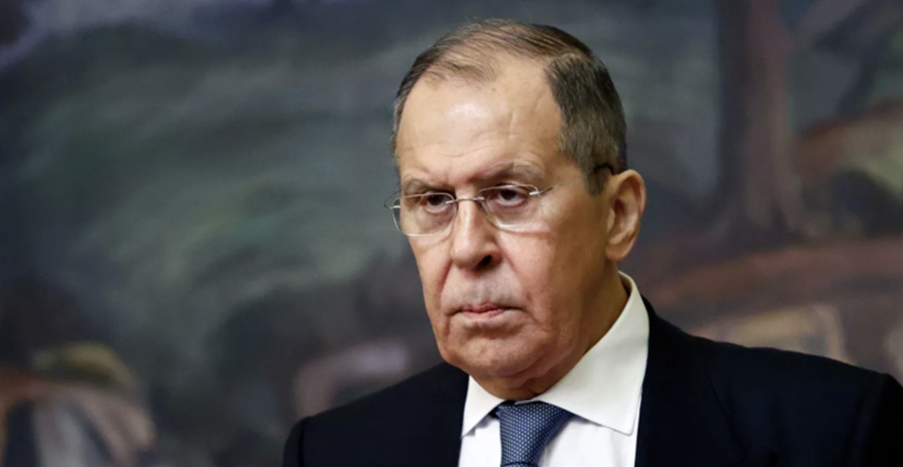 Лавров: Россия не может признать демократическим правительство Украины.