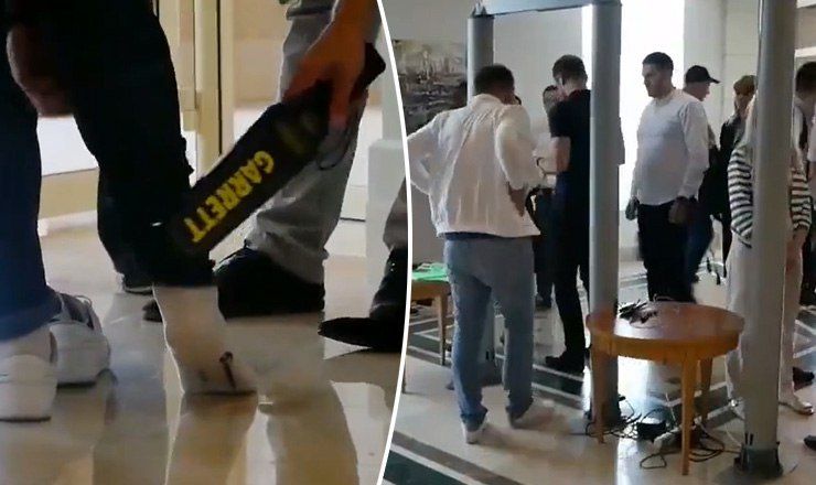 Всех входящих в здание, в том числе будущих нардепов, просят открыть сумки и снять обувь.