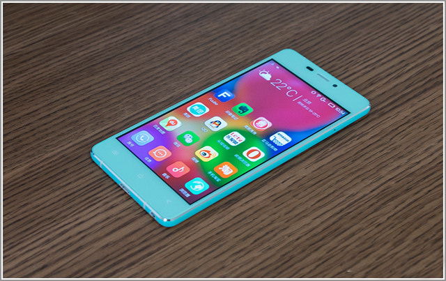 Согласно свежайшим "утечкам" в китайской соцсети Weibo, Gionee представит смартфон толщиной всего 4,6 мм.
