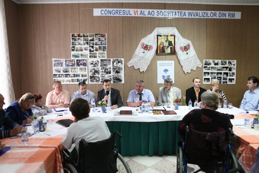 De asemenea, prim-ministrul a enumerat principalele acţiuni întreprinse de Guvern