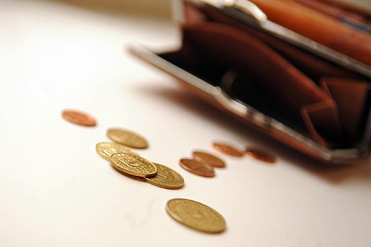 Pentru majorarea din acest an a salariului minim, bugetul prevede 153 milioane de lei