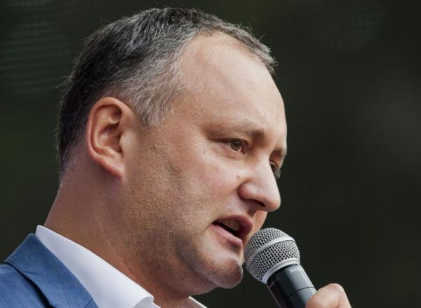 Potrivit lui Dodon, Moldova nu trebuie să fie o zonă de poligon unde europenii sau rușii să-și testeze interesele. Foto: protv.md