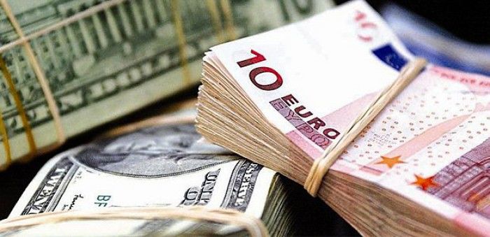 În decembrie, oferta de valută a acoperit cererea de valută cu 114,7%.
