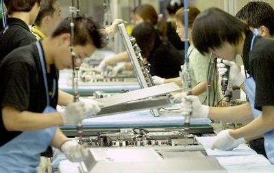 Samsung извинился за смертельные случаи рабочих.