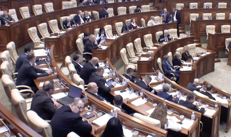 Парламент повторно проголосовал за Закон о небанковских кредитных организациях.