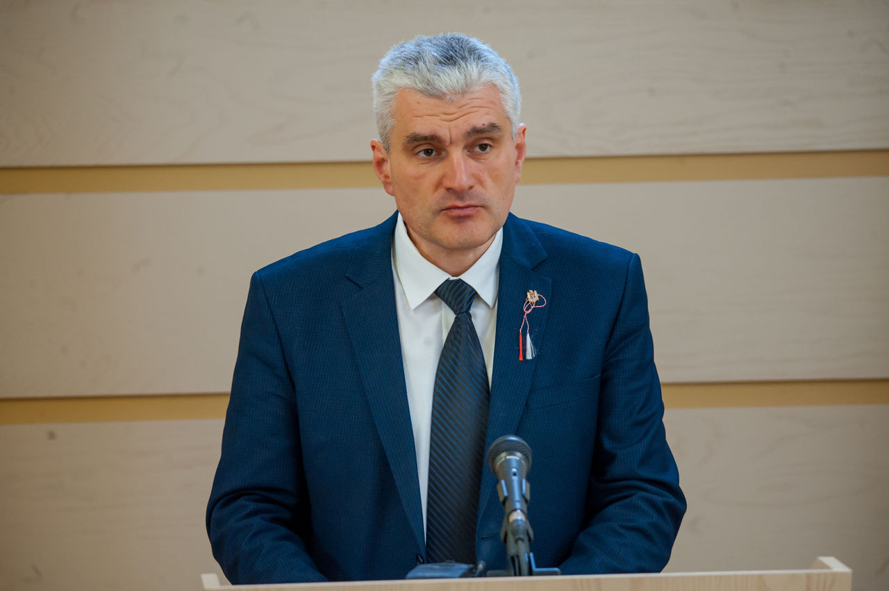 Бывший депутат Александр Слусарь.