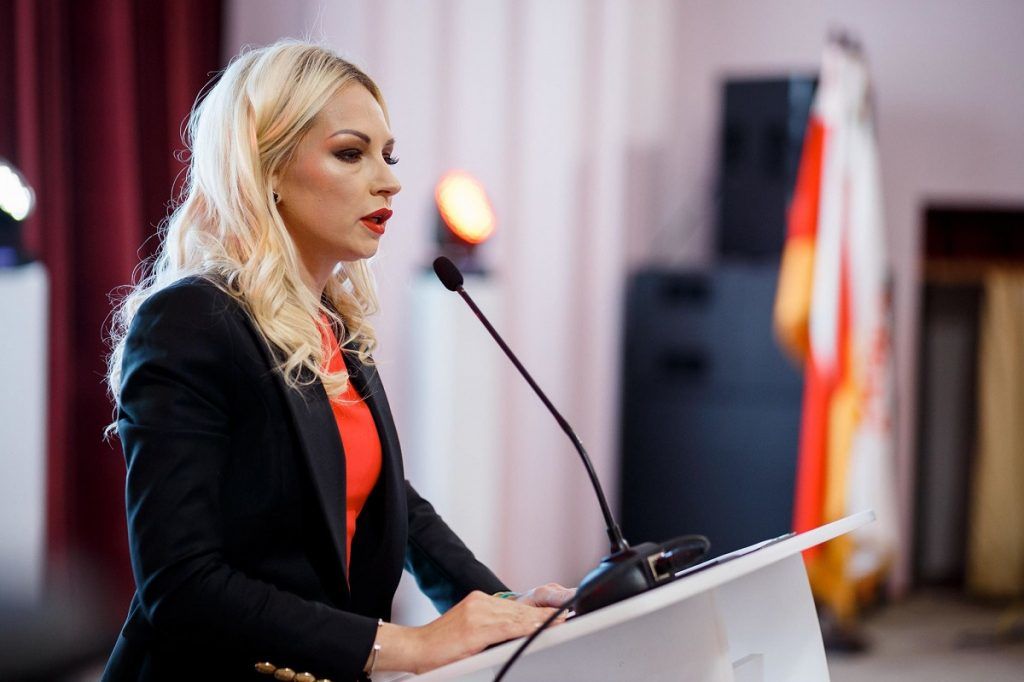 Находящаяся под арестом Таубер выступила на форуме кандидатов в Оргееве.