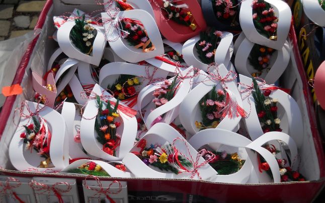 Start sezonului de Mărțișoare: Ce propun comercianții în acest an.
