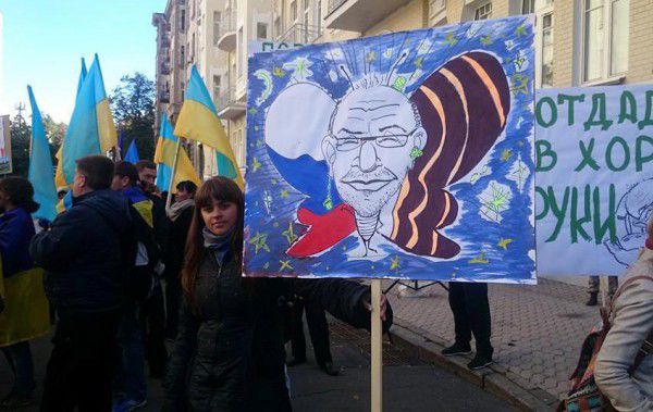 Против рассмотрения такого вопроса выступил Кернес, который считает, что их много чего связывает с РФ.