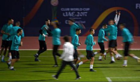 Real Madrid va plăti intrările pentru fani şi invitaţi la Cupa Mondială a cluburilor.