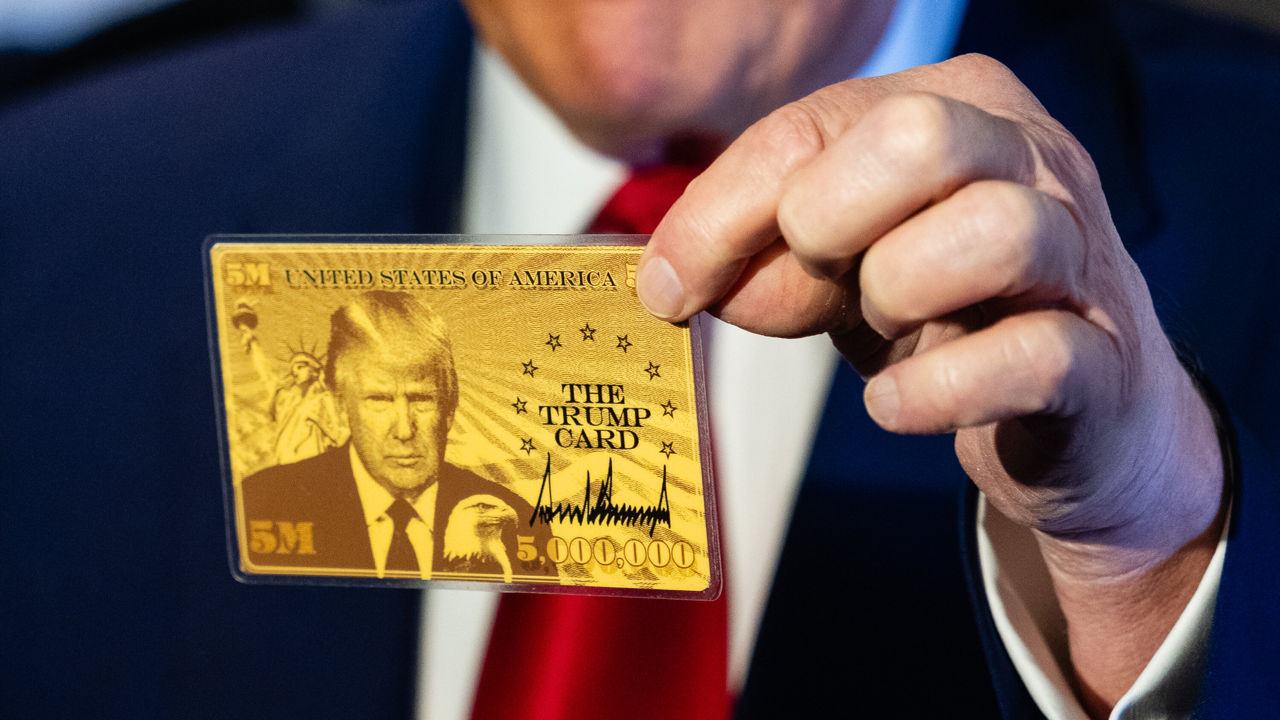 «Золотая карта Трампа» открыта для покупки иностранцами.