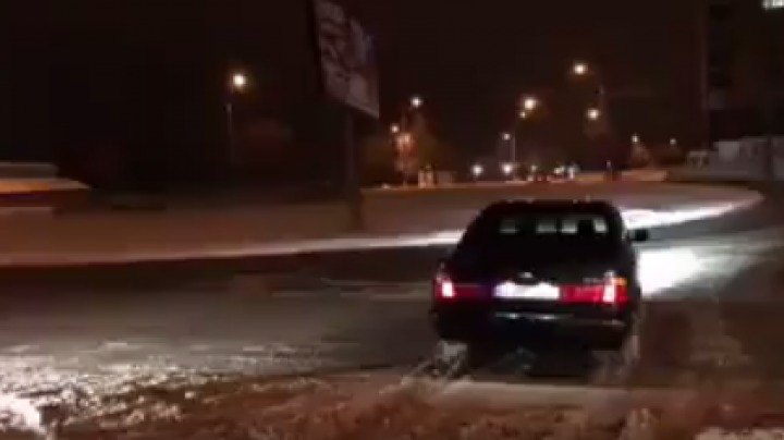 Zăpada i-a scos din casă pe amatorii de senzaţii tari. 