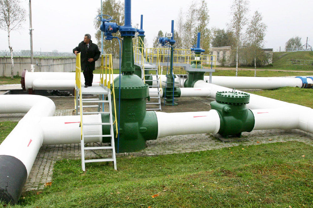 Беларусь приостановила прокачку нефти по "Дружбе" в Европу.
