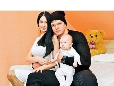 Пара Гусевых имеет возможность отправиться в отпуск, который телезвезды намерены провести за границей. 