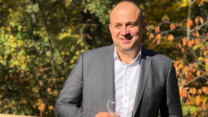 Один из кандидатов ЛП покинул предвыборную гонку.