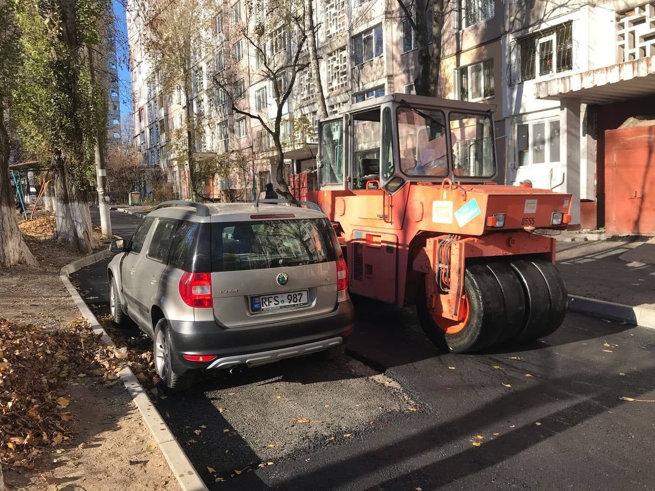 Чебан обратился к гражданам, паркующим авто в местах проведения ремонта.