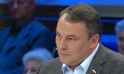 Депутат посоветовал россиянам пить боярышник вместо американских лекарств.