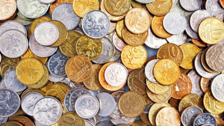 Un moldovean a vrut să scoată 123 de monede vechi din Ucraina