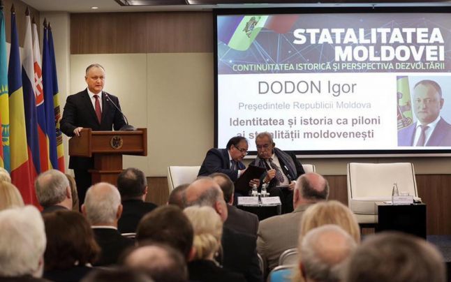 Igor Dodon a organizat o conferinţă ştiinţifică pe tema statalităţii Moldovei. Foto: Igor Dodon via Facebook  