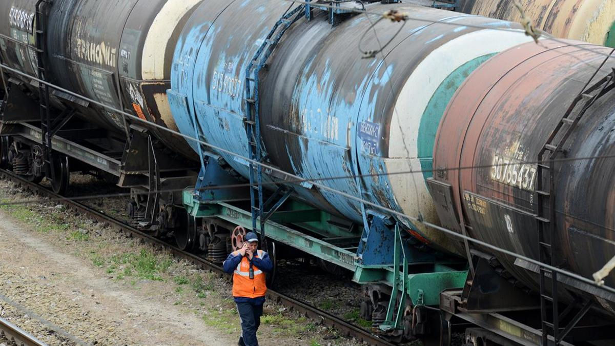 Două companii din Moldova au ajuns printre principalii exportatori de benzină în Ucraina.
